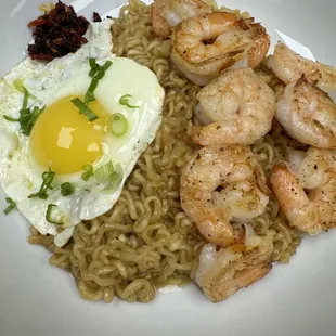 Garlic Ramen Noodles served with an Egg and Grilled Shrimp!
