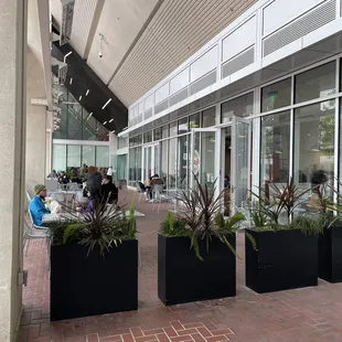 Spacious outdoor dining opportunities!