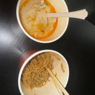 Teriyaki noodles &amp; Spicy wonton soup