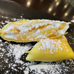 Mango pancake