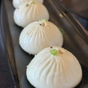 Q-Bao
