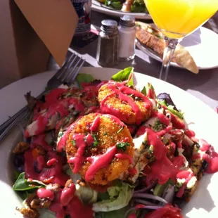 Goat cheese salad with grilled chicken..mmmm