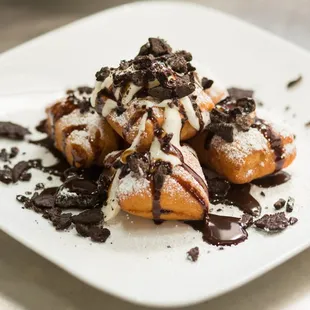 Cookies &amp; Cream beignets