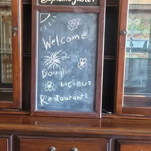 Welcome to Doughlicious Mediterranean Restaurant!