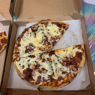 Delicious sausage pizza!!!