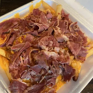 Pastrami chili cheese fries. Wish they didn't put hot food directly on the tray.