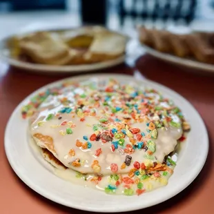 Lechera Fruity Pebbles Pancakes