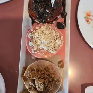 food, dough desserts, donuts