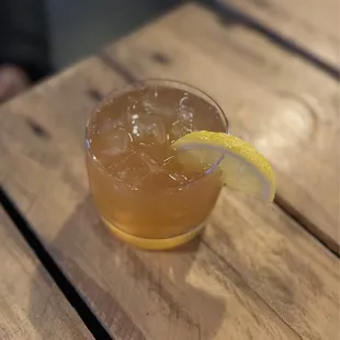 Wisconsinite-maple, brandy, honey, apple, lemon.