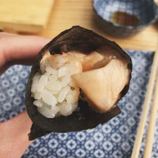 Spicy Hokkaido Scallop Roll