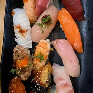 Douzo Chefs Selection Nigiri