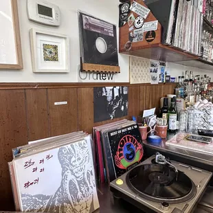 a record player on a turntable