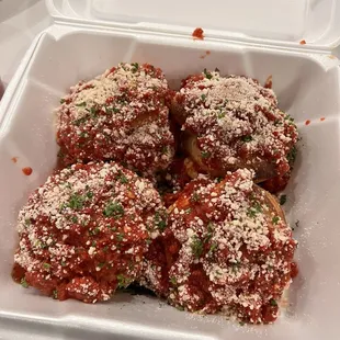 Garlic knots with red sauce