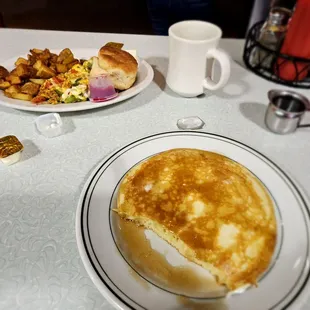 Omelet,  pancakes,  good greasy home fries