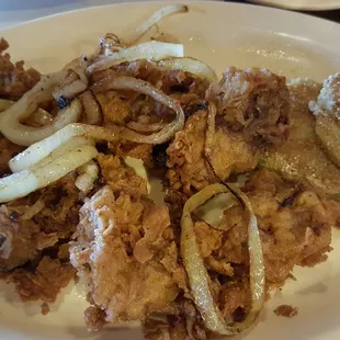 food, chicken wings and fried chicken