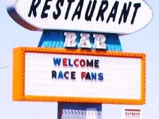 Hi-Mark Restaurant & Lounge