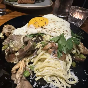 Mushroom carbonara