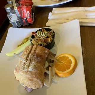 Roast-Beef Ortega Lunch