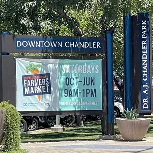 Farmer's Market Hours