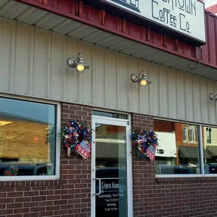 Great downtown hot spot