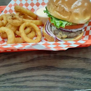 Du Burger and onion rings