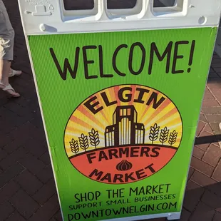 a sign for elgin farmers market