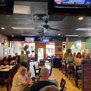 Great atmosphere great... place to come