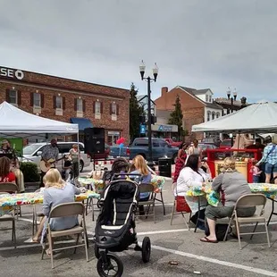 Great food and entertainment