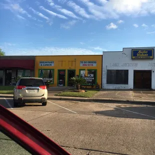 I&apos;ve wondered if this place was good! Oh yes!!!