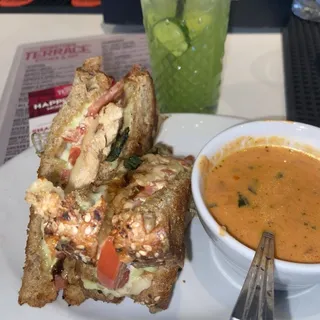 Caprese Grilled Cheese