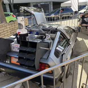 DeLorean Time Machine