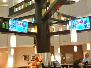 Grata Bar & Grill