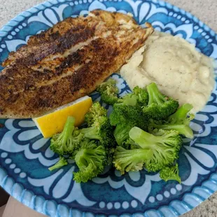 Daily special- fish with mashed potatoes and broccoli