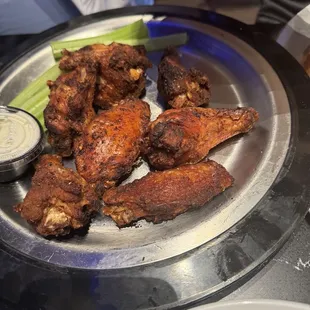 Plain wings