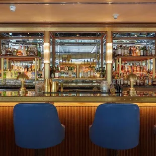 sushi and sashimi, interior