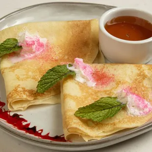 Crepes with honey