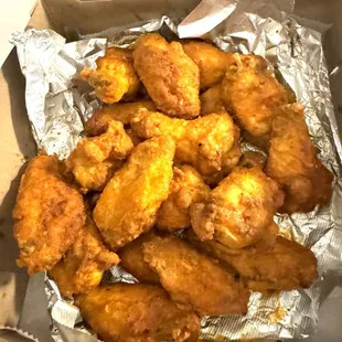 12 BoneIn Wings