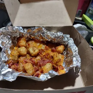 Bacon cheesy tots