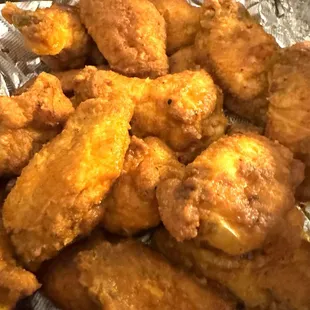 food, chicken wings, chicken, poultry, fried chicken wings, chicken wings and fried chicken, fried chicken, bbq wings, bbq chicken