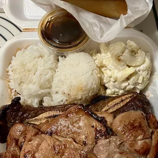 6 piece Lumpia (Pork) &amp; BBQ Mix