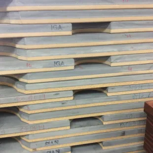 All our tables are delivered with high quality Brazilian slate.