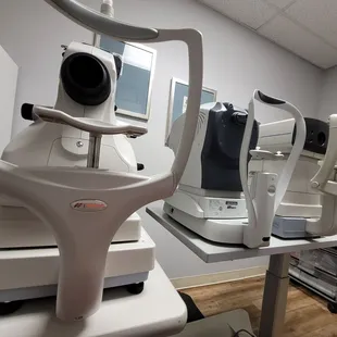 Eye exam room