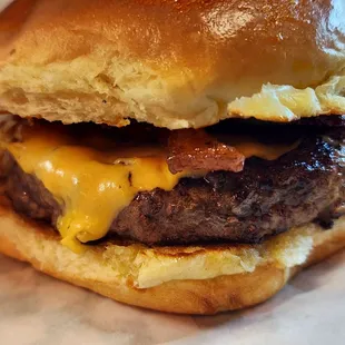 1/3lb burger with bacon and American cheese