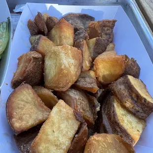 Small Seasoned Field Good Bravas (Fried Potatoes)