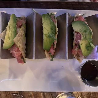 Tres Poke Tacos