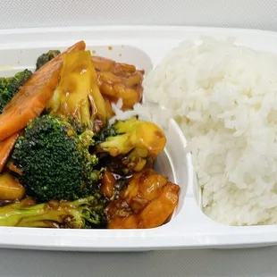Shrimp with broccoli