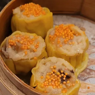 Crab Roe Sui Mai