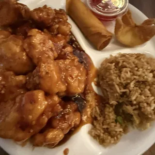 General Tso's Chicken Combo Dinner