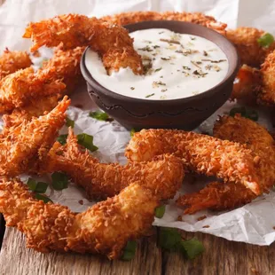 fried shrimp with dipping sauce