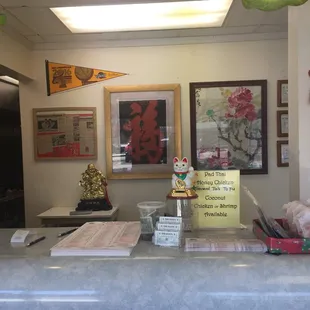 Small space 4 tables 15 chairs